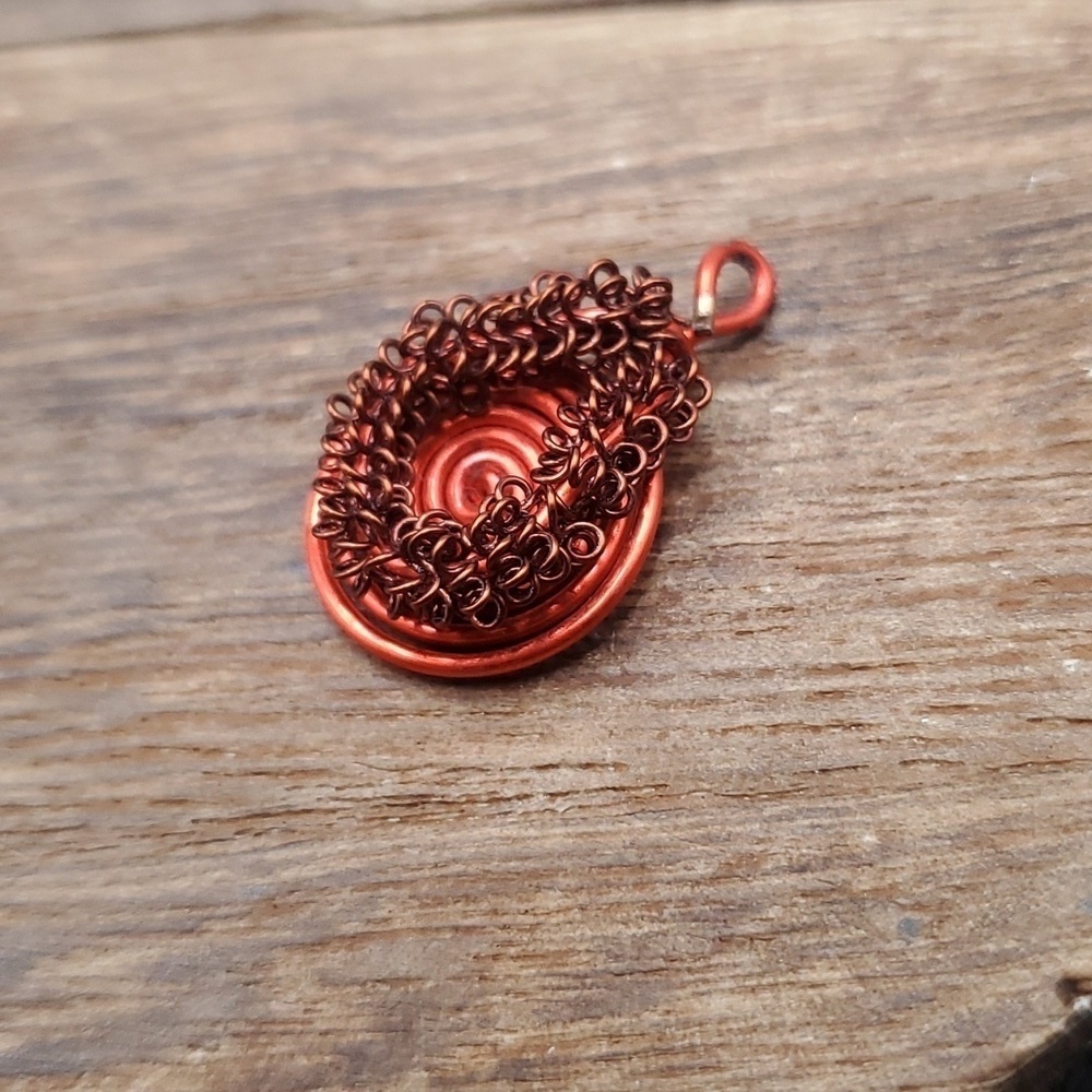 Red spool hat wreath pendant